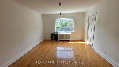 Photo 3 at 1342 Avenue Road, Lawrence Park South, Toronto