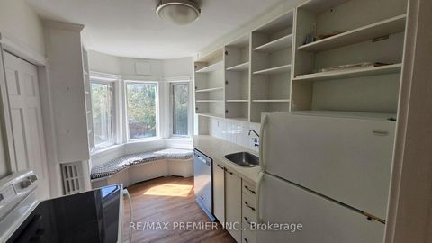 Photo 9 at 1342 Avenue Road, Lawrence Park South, Toronto