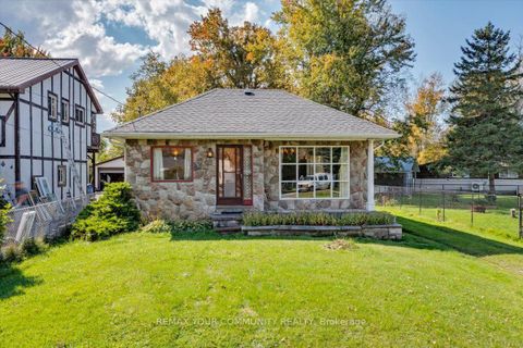 Photo 1 at 48 Isle Vista Drive, Virginia, Georgina