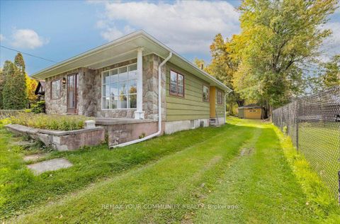 Photo 3 at 48 Isle Vista Drive, Virginia, Georgina