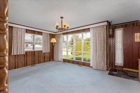Photo 8 at 48 Isle Vista Drive, Virginia, Georgina