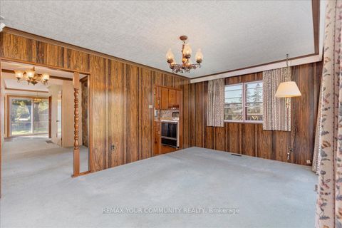 Photo 10 at 48 Isle Vista Drive, Virginia, Georgina