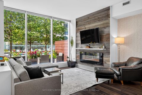 Photo 10 at TH 114 - 29 Queens Quay E, Waterfront Communities C8, Toronto