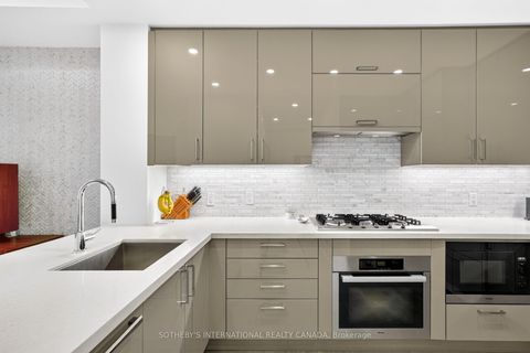 Photo 14 at TH 114 - 29 Queens Quay E, Waterfront Communities C8, Toronto