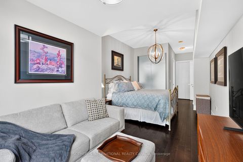 Photo 23 at TH 114 - 29 Queens Quay E, Waterfront Communities C8, Toronto