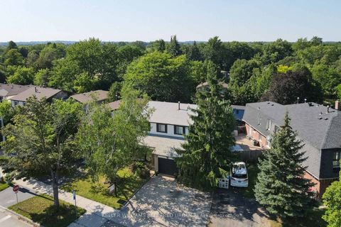 Photo 1 at 78 Springhead Gardens, North Richvale, Richmond Hill