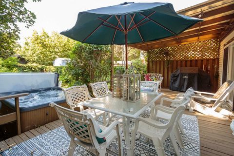 Photo 16 at 78 Springhead Gardens, North Richvale, Richmond Hill