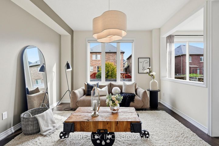 Photo 17 at 15 Beacon Point Street, Wismer, Markham