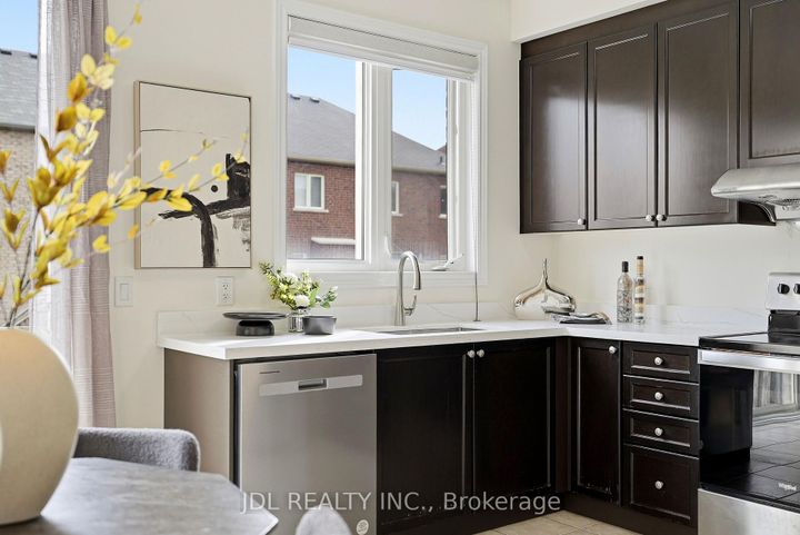 Photo 22 at 15 Beacon Point Street, Wismer, Markham
