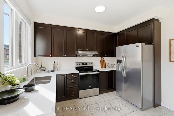 Photo 23 at 15 Beacon Point Street, Wismer, Markham