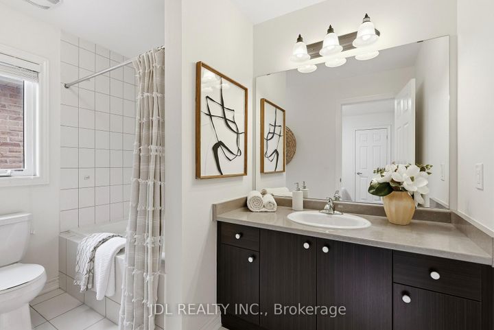 Photo 33 at 15 Beacon Point Street, Wismer, Markham