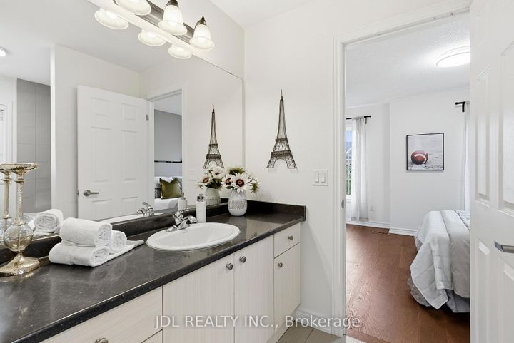 Photo 36 at 15 Beacon Point Street, Wismer, Markham
