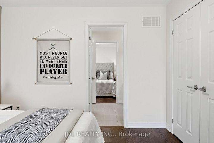 Photo 41 at 15 Beacon Point Street, Wismer, Markham