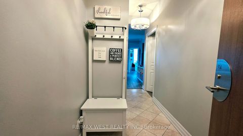 Photo 5 at 914 - 2083 Lake Shore Boulevard, Mimico, Toronto
