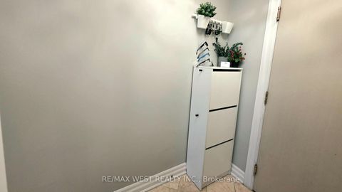 Photo 6 at 914 - 2083 Lake Shore Boulevard, Mimico, Toronto