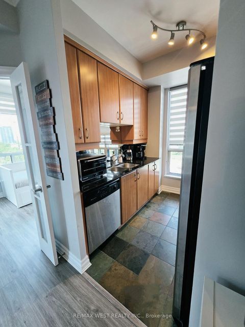 Photo 12 at 914 - 2083 Lake Shore Boulevard, Mimico, Toronto