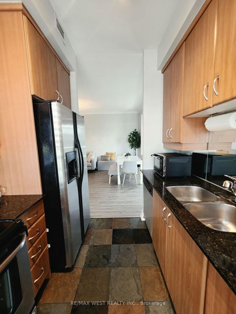 Photo 13 at 914 - 2083 Lake Shore Boulevard, Mimico, Toronto
