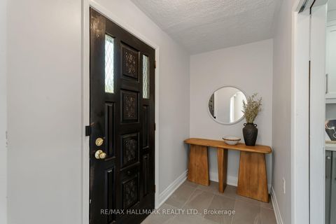 Photo 2 at 3 Armada Court, Woburn, Toronto