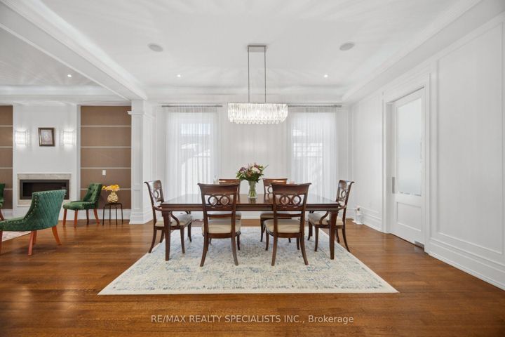 Photo 6 at 154 Burbank Drive, Bayview Village, Toronto