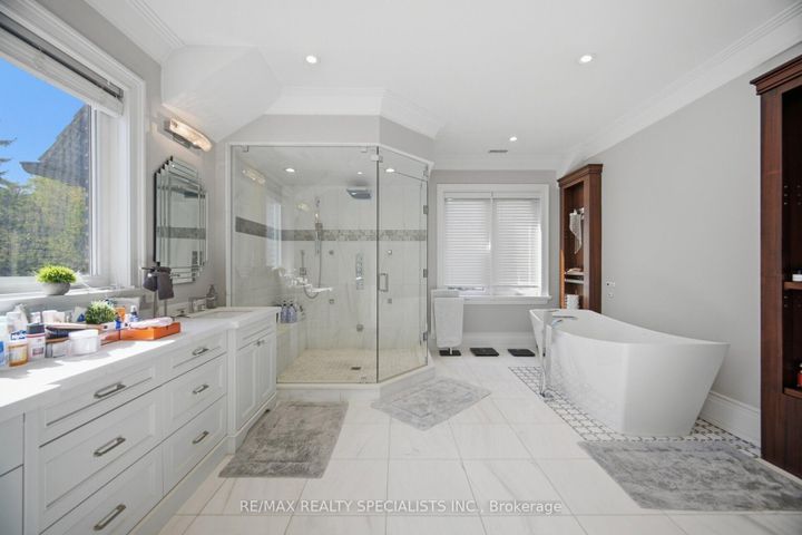 Photo 28 at 154 Burbank Drive, Bayview Village, Toronto