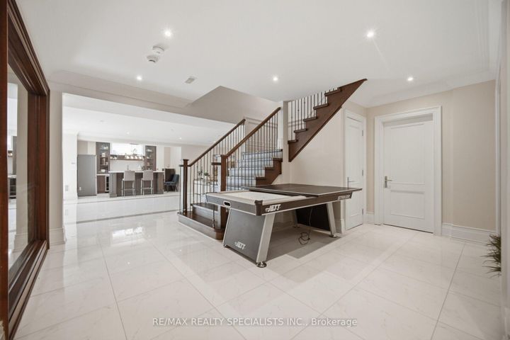 Photo 36 at 154 Burbank Drive, Bayview Village, Toronto