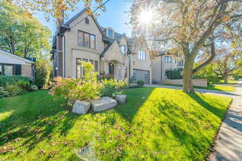 Photo 1 at 154 Burbank Drive, Bayview Village, Toronto