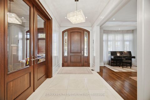 Photo 3 at 154 Burbank Drive, Bayview Village, Toronto