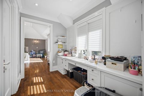 Photo 27 at 154 Burbank Drive, Bayview Village, Toronto