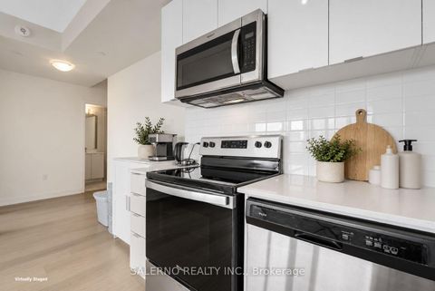 Photo 11 at 322 - 859 The Queensway, Queensway, Toronto