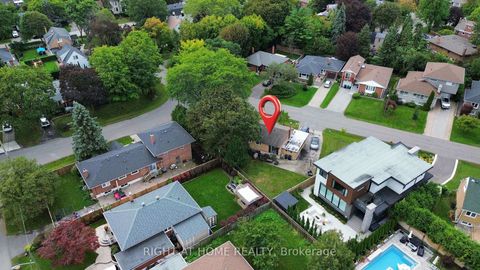 Photo 11 at 9 Appledale Road, Rosethorn, Toronto