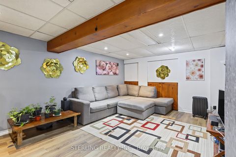 Photo 19 at 27 Oakmeadow Boulevard, Morningside, Toronto