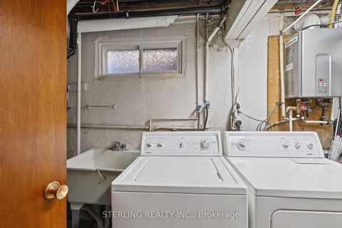 Photo 33 at 27 Oakmeadow Boulevard, Morningside, Toronto