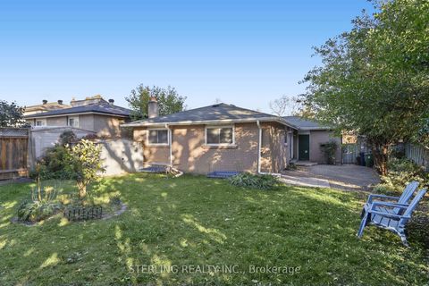 Photo 37 at 27 Oakmeadow Boulevard, Morningside, Toronto
