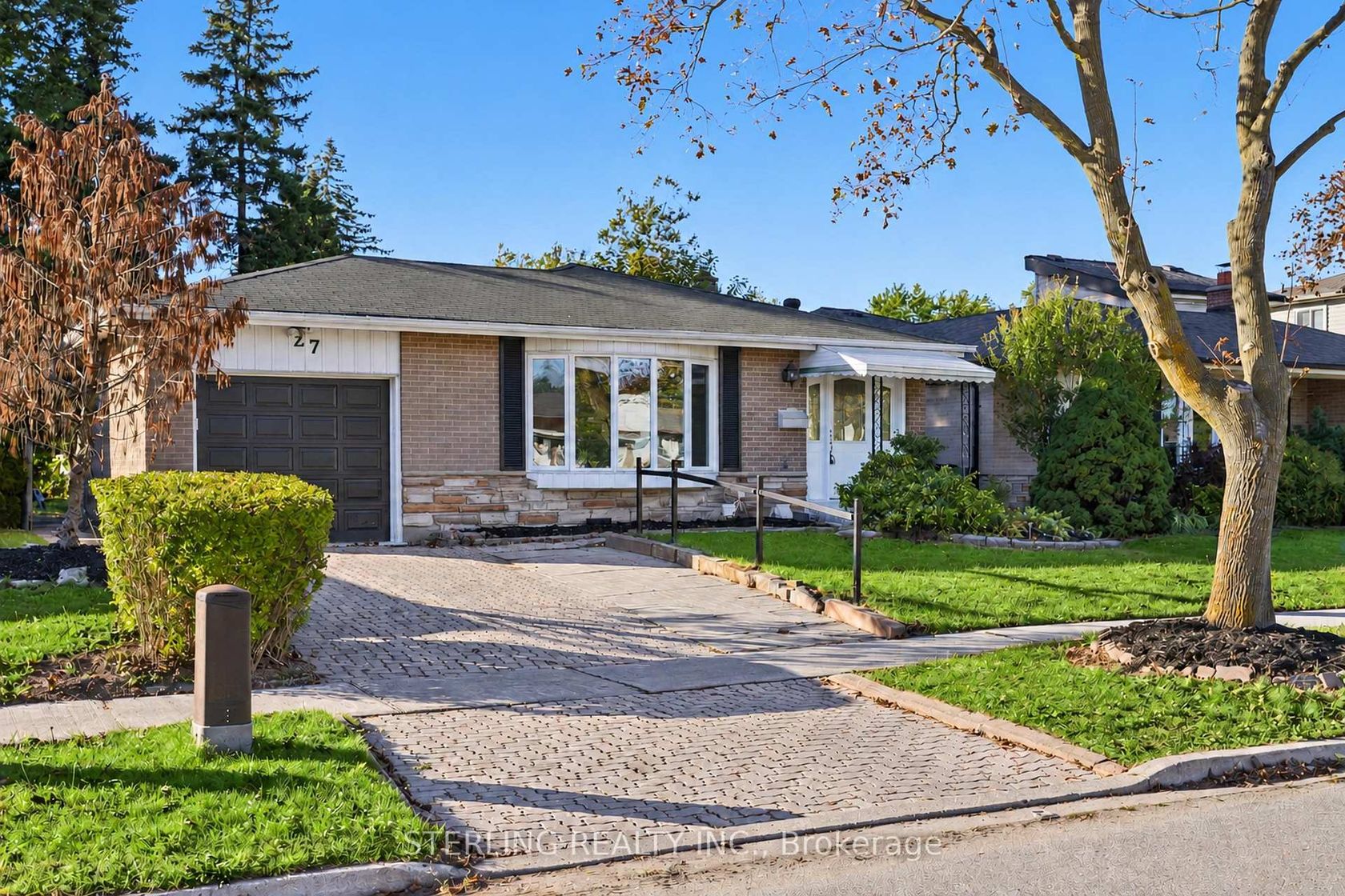 27 Oakmeadow Boulevard, Morningside, Toronto 