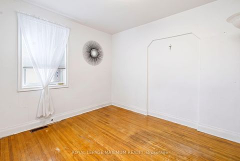 Photo 3 at 84 Gilley Road, CFB, Toronto