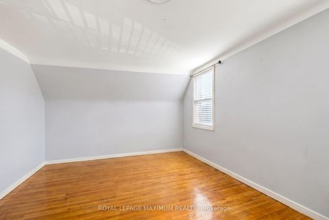 Photo 11 at 84 Gilley Road, CFB, Toronto
