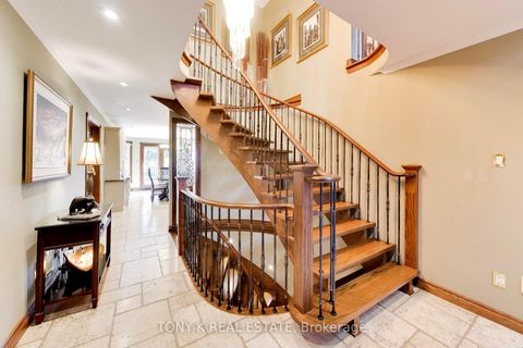 Photo 2 at 79 Bennett Road, West Hill, Toronto