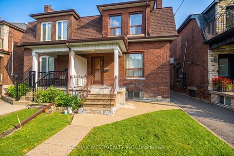 Photo 1 at 257 Delaware Avenue, Junction, Toronto