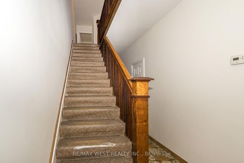 Photo 10 at 257 Delaware Avenue, Junction, Toronto