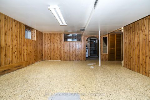 Photo 21 at 257 Delaware Avenue, Junction, Toronto