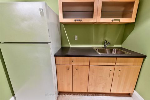 Photo 41 at 309 Willard Avenue, Bloor West Village, Toronto