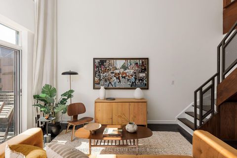 Photo 3 at 611 - 800 King Street W, Niagara, Toronto