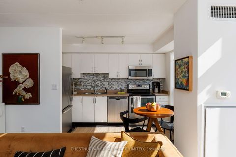 Photo 7 at 611 - 800 King Street W, Niagara, Toronto
