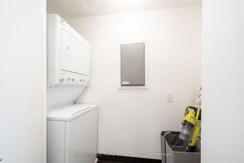Photo 17 at 215 - 77 Avenue Road, Annex, Toronto