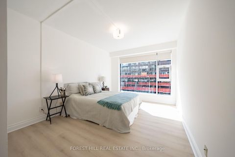 Photo 18 at 215 - 77 Avenue Road, Annex, Toronto