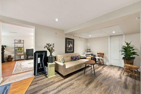 Photo 19 at 305 Renforth Drive, Etobicoke West Mall, Toronto