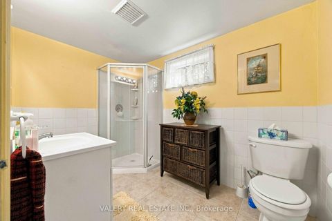 Photo 23 at 305 Renforth Drive, Etobicoke West Mall, Toronto