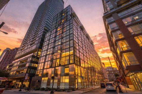 Photo 1 at 613 - 25 Oxley Street, Waterfront Communities C1, Toronto