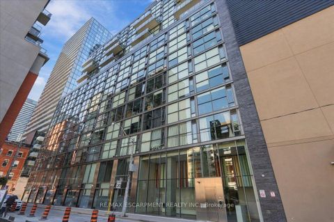 Photo 2 at 613 - 25 Oxley Street, Waterfront Communities C1, Toronto