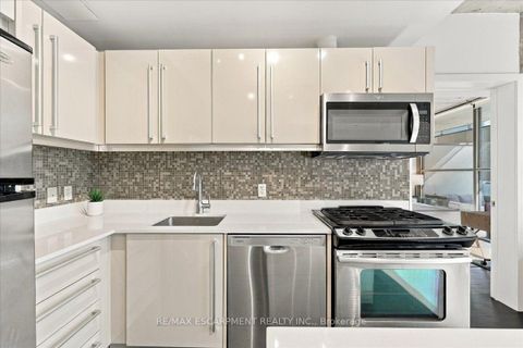Photo 10 at 613 - 25 Oxley Street, Waterfront Communities C1, Toronto